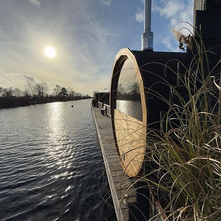 New - Private Residence With Sauna - On A Lake Near Amsterdam フィンケフェーン エクステリア 写真