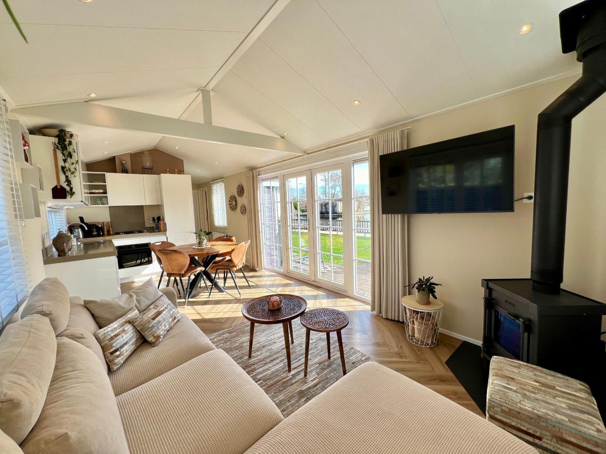 New - Private Residence With Sauna - On A Lake Near Amsterdam フィンケフェーン エクステリア 写真