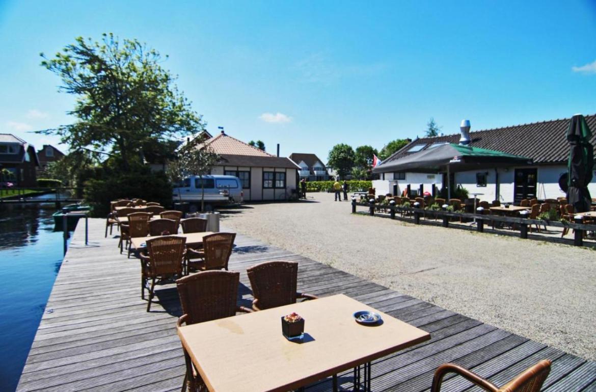 New - Private Residence With Sauna - On A Lake Near Amsterdam フィンケフェーン エクステリア 写真