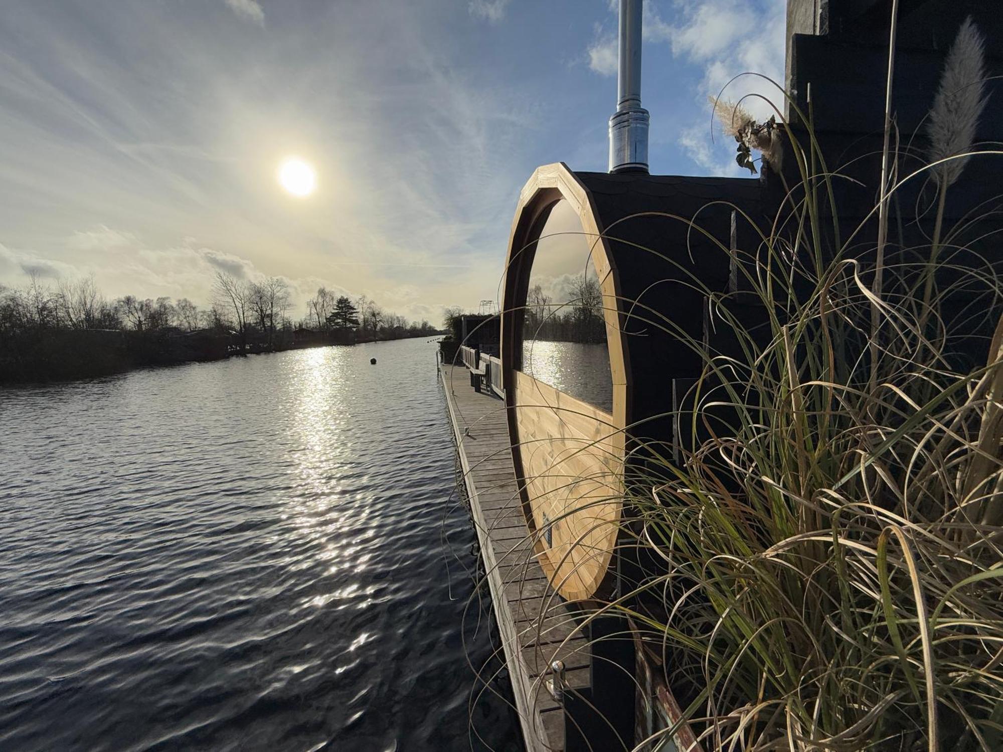 New - Private Residence With Sauna - On A Lake Near Amsterdam フィンケフェーン エクステリア 写真