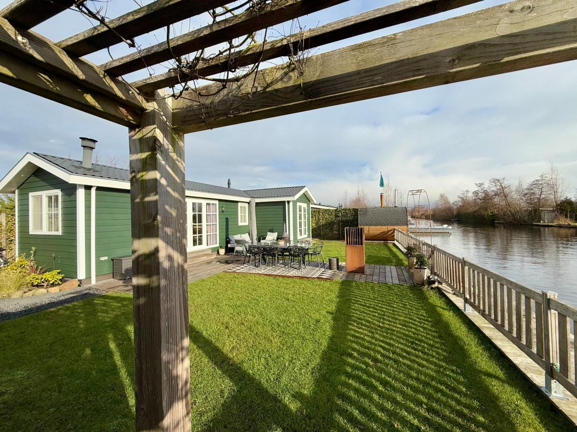 New - Private Residence With Sauna - On A Lake Near Amsterdam フィンケフェーン エクステリア 写真